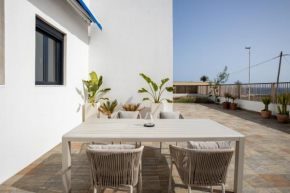 Villa Arizona - 3-bedroom house by the sea